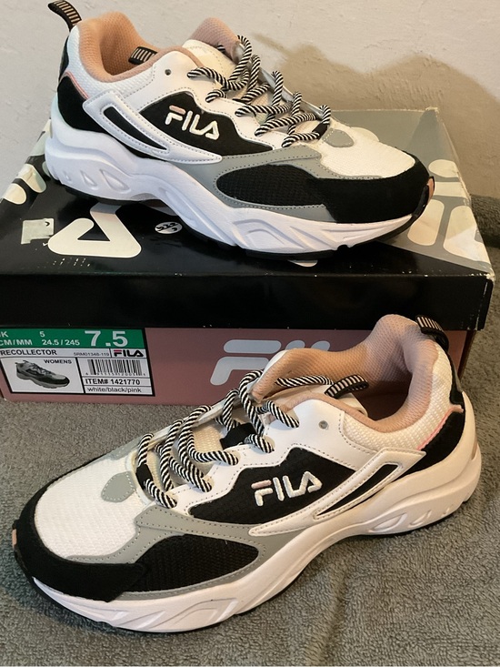 Fila Shoes - Fila Kids White Black Pink Chunky Sneakers
